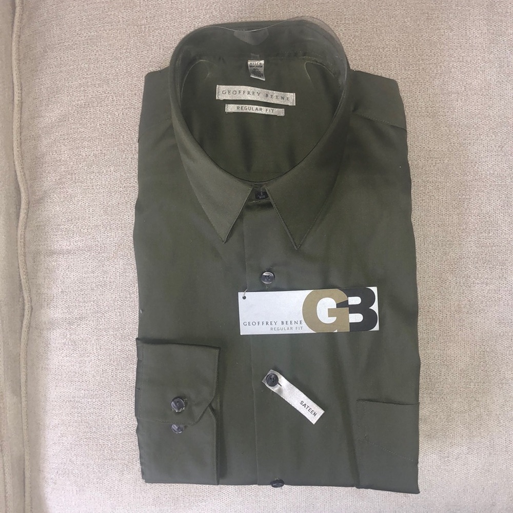 NWT Men’s Geoffrey Beene Dress Shirt- dark green